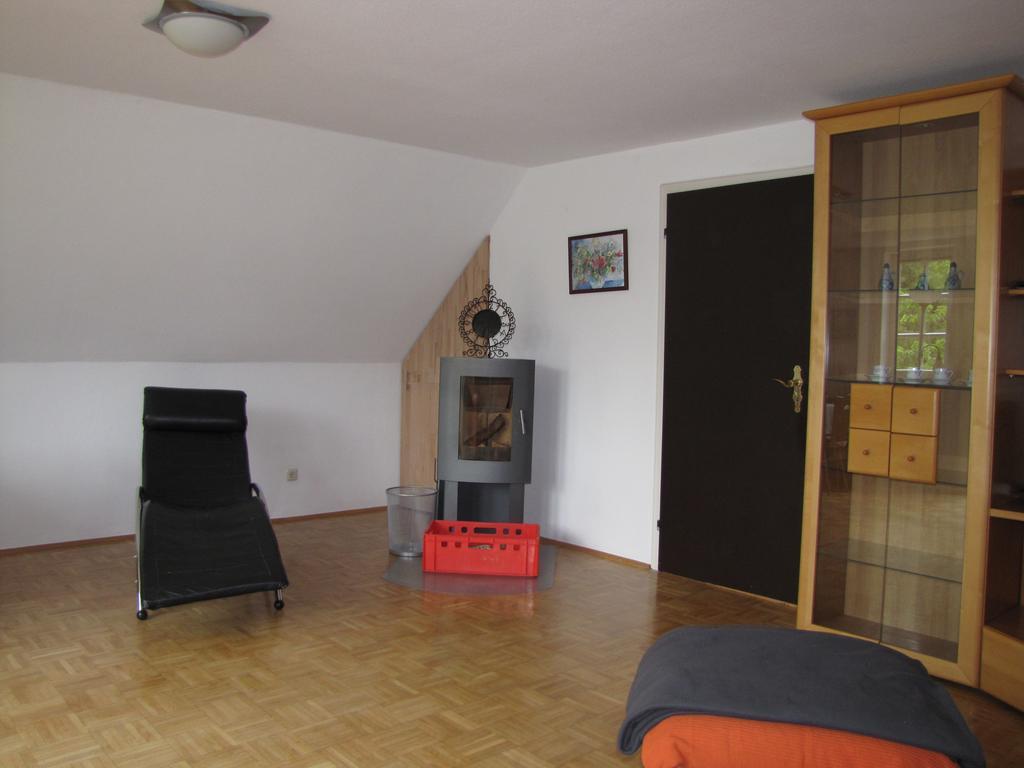 Hof Guttels Waldgasthof Ferienpension Rotemburgo do Fulda Exterior foto