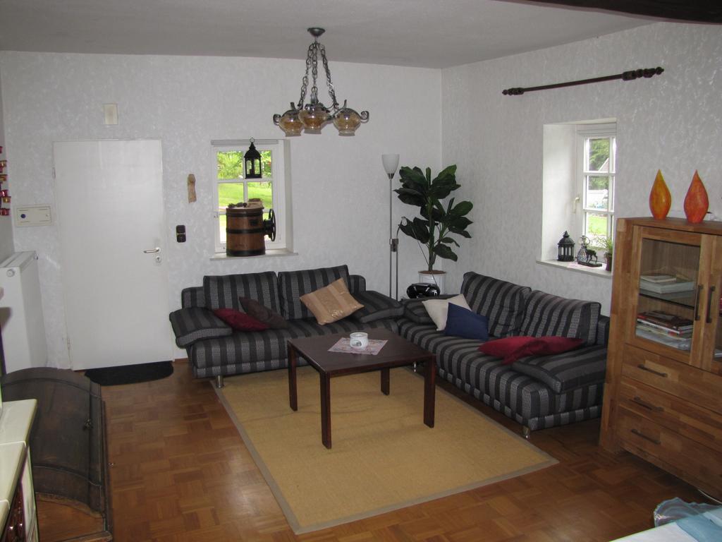 Hof Guttels Waldgasthof Ferienpension Rotemburgo do Fulda Quarto foto